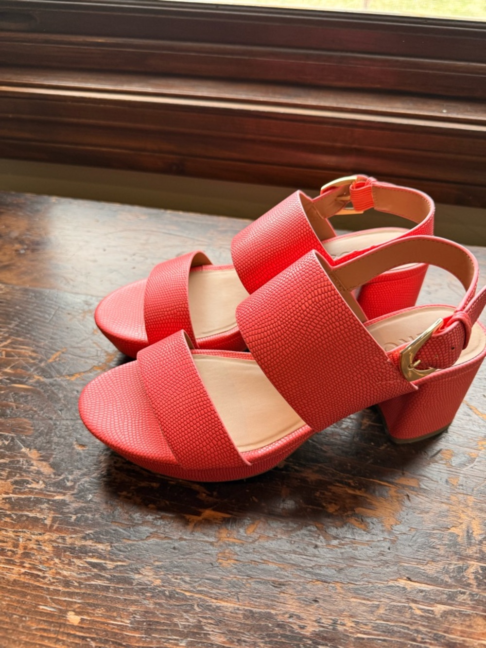 Aerosoles “Camera” Sandals
